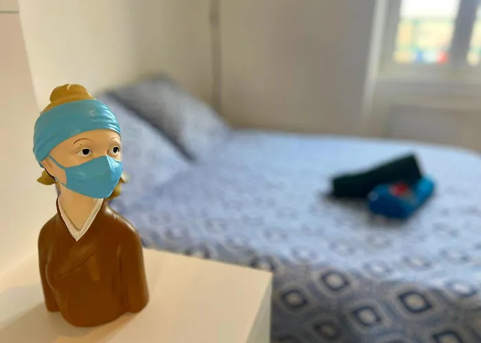 Beau Avec Vue Sur Et Parking Gratuit *