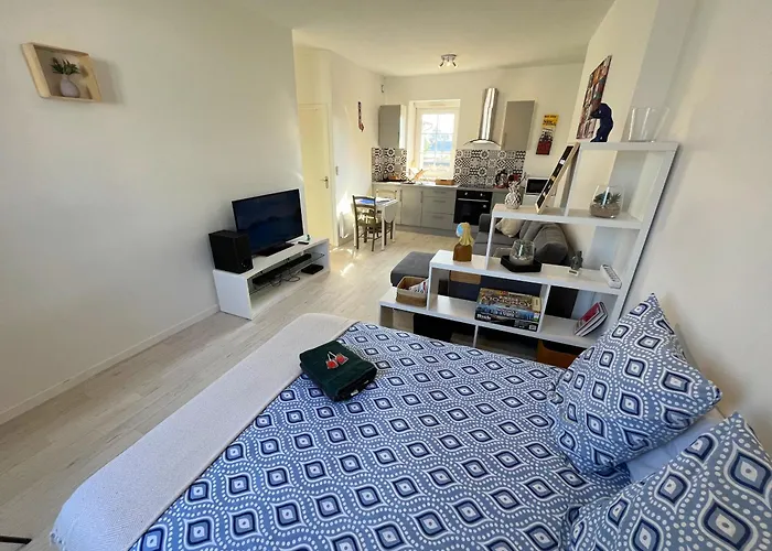 Beau Avec Vue Sur Et Parking Gratuit