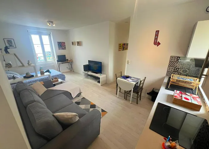 Apartment Beau Avec Vue Sur Et Parking Gratuit *