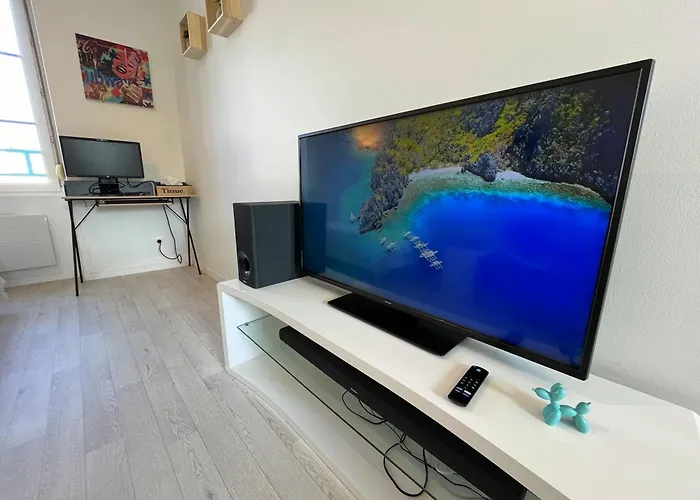 Beau Avec Vue Sur Et Parking Gratuit Apartment *