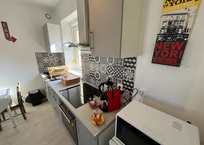 Beau Avec Vue Sur Et Parking Gratuit *